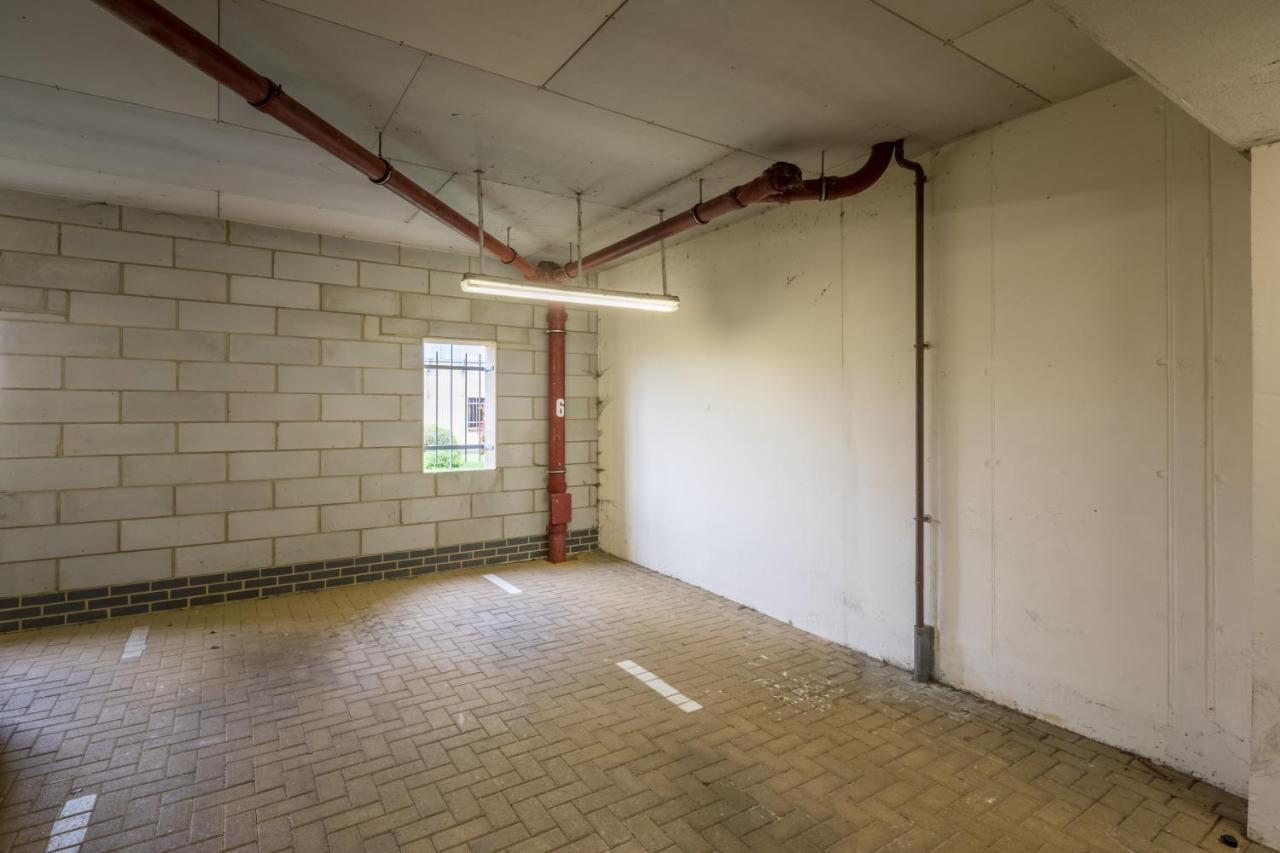 Executive 2Br Apartment Next To Station + Parking CBG Buitenkant foto
