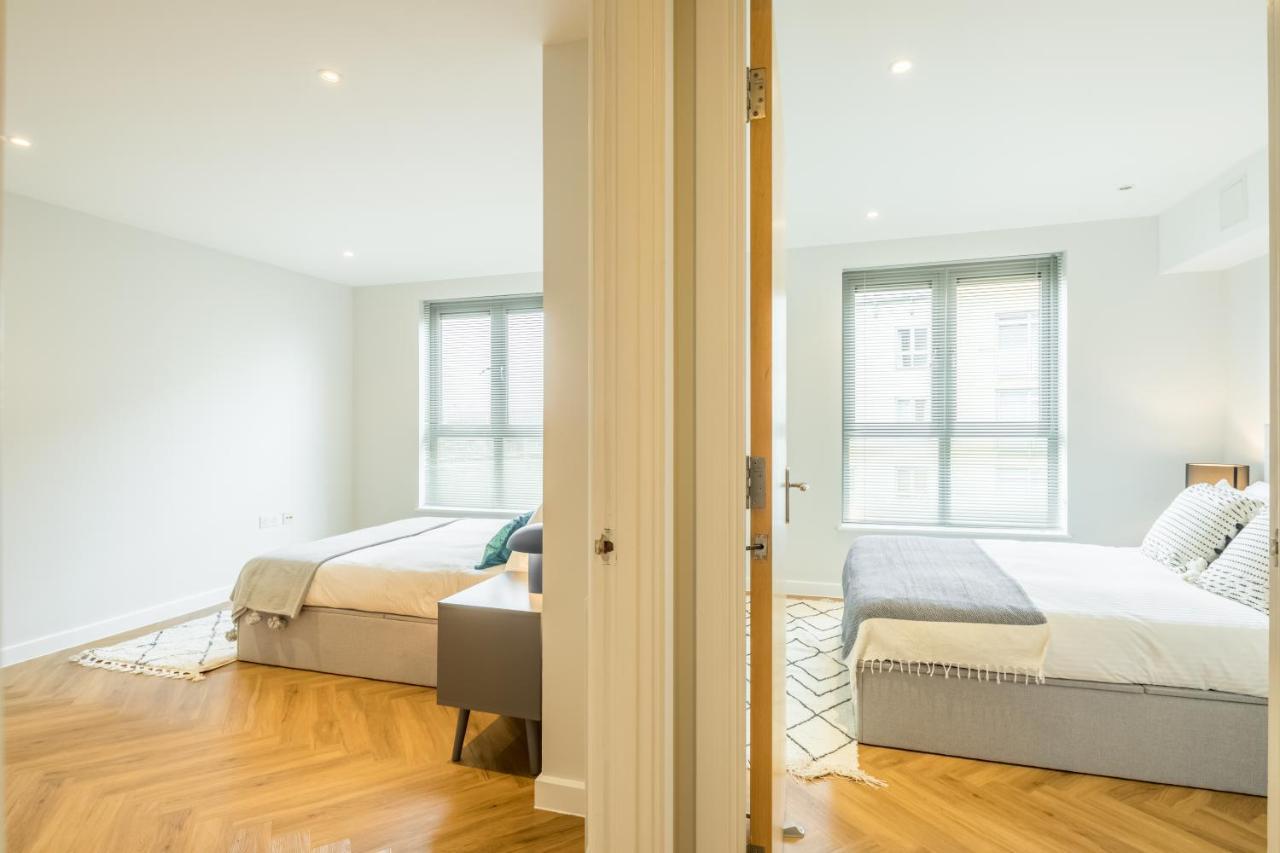 Executive 2Br Apartment Next To Station + Parking CBG Buitenkant foto